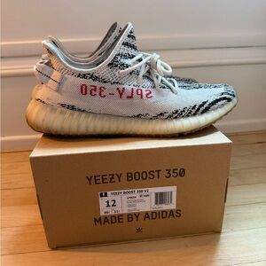 Adidas Yeezy Boost 350 V2 Sneakers